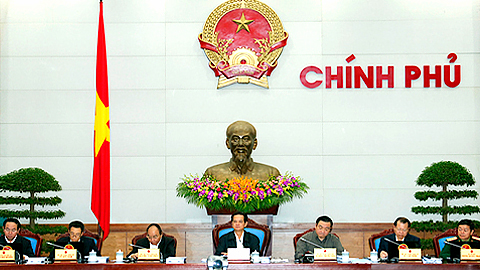 Thủ tướng Nguyễn Tấn Dũng và các Phó Thủ tướng chủ trì phiên họp.