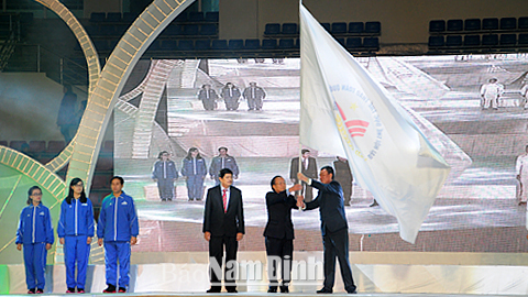 Nghi lễ trao cờ Đại hội cho tỉnh An Giang tổ chức Đại hội TDTT toàn quốc lần thứ VIII-2018.