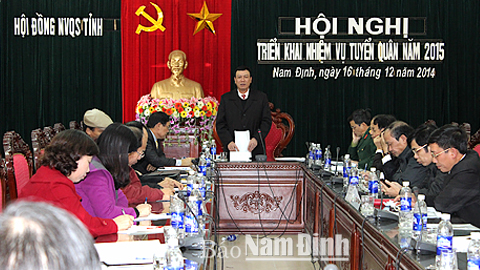 Đồng chí Đoàn Hồng Phong, Phó Bí thư Tỉnh ủy, Chủ tịch UBND tỉnh phát biểu kết luận hội nghị.