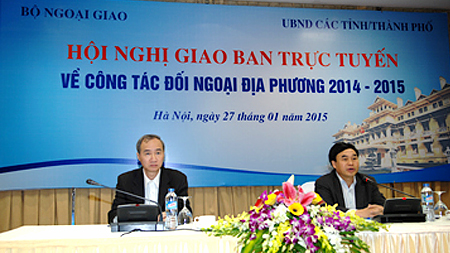  Đồng chí Hồ Xuân Sơn, Ủy viên BCH Trung ương Đảng, Thứ trưởng Bộ Ngoại giao chủ trì hội nghị. 