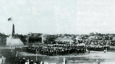 Đại hội luyện quân lập công lần thứ hai của Trung đoàn Tất Thắng, tại huyện Hải Hậu, năm 1949.