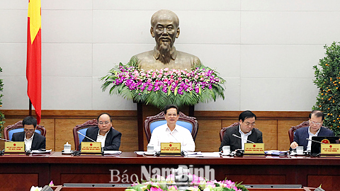 Thủ tướng Nguyễn Tấn Dũng chủ trì phiên họp. Ảnh: Đức Tám - TTXVN