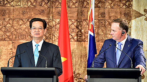 Hai Thủ tướng nhất trí ra Tuyên bố chung về tăng cường quan hệ đối tác toàn diện giữa Việt Nam và Niu Di-lân.