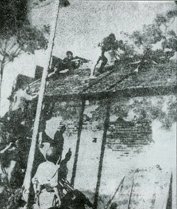 Chiến đấu chống địch càn quét tại xã Xuân An, huyện Xuân Trường, năm 1952.