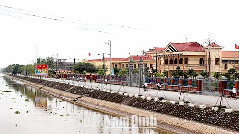 Hệ thống kênh Thống Nhất tại Thị trấn Liễu Đề được nâng cấp, cải tạo đảm bảo phục vụ tốt tưới tiêu. 