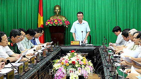 Đồng chí Đoàn Hồng Phong, Phó Bí thư Tỉnh uỷ, Chủ tịch UBND tỉnh kết luận tại hội nghị.