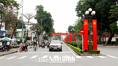 Đường Nguyễn Du.
