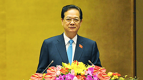 Thủ tướng Chính phủ Nguyễn Tấn Dũng trình bày Báo cáo công tác nhiệm kỳ 2011-2016 của Chính phủ, Thủ tướng Chính phủ.