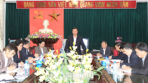Đồng chí Đoàn Hồng Phong, Ủy viên BCH Trung ương Đảng, Bí thư Tỉnh ủy phát biểu kết luận buổi làm việc.
