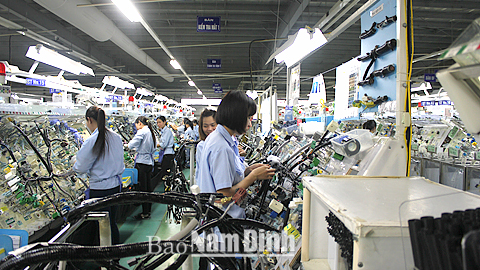 Sản xuất dây dẫn điện dùng trong công nghiệp sản xuất ô tô tại Cty TNHH Hệ thống dây dẫn Sumi Việt Nam tại KCN Bảo Minh (Vụ Bản).