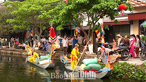 Hoạt cảnh Tải lương trong lễ hội Thái bình xướng ca làng Quả Linh.