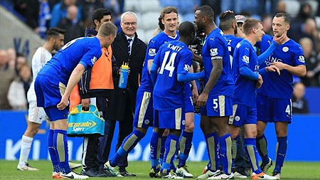 Các nhà tân vô địch Premier League 2015-2016 Leicester.
