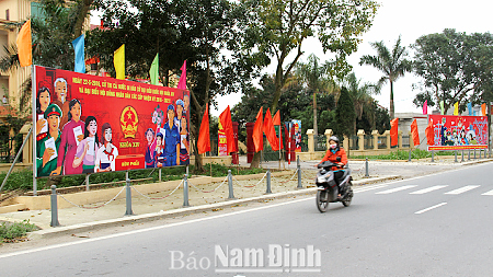 Pa-nô cổ động bầu cử tại xã Quang Trung, huyện Vụ Bản 