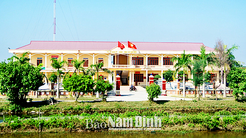 Trụ sở UBND xã Nam Điền (Nghĩa Hưng) nằm trong phạm vi quy hoạch chung xây dựng đô thị Rạng Đông đang được Sở Xây dựng triển khai.