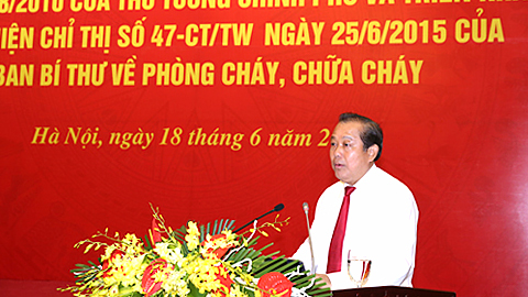 Đồng chí Trương Hòa Bình, Ủy viên Bộ Chính trị, Phó Thủ tướng Chính phủ phát biểu kết luận hội nghị. Ảnh: PV