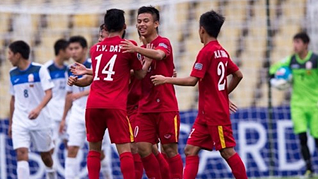 Các cầu thủ U16 Việt Nam ăn mừng bàn thắng vào lưới Kyrgyzstan. Ảnh: AFC 