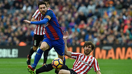 Lionel Messi đã ghi được tổng cộng 27 bàn thắng cho Barca từ các tình huống đá phạt cố định. Ảnh: Goal