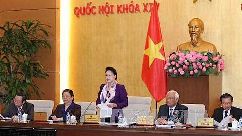 Chủ tịch Quốc hội Nguyễn Thị Kim Ngân phát biểu khai mạc phiên họp. 