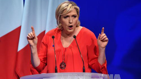Bà Marine Le Pen phát biểu tại cuộc vận động tranh cử ở Deols, miền trung Pháp ngày 11/3. Ảnh: AFP/TTXVN