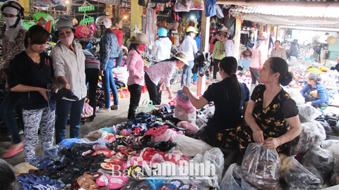 Chợ trung tâm Thị trấn Ngô Đồng (Giao Thủy) được đầu tư nâng cấp đảm bảo các tiêu chí chợ NTM.