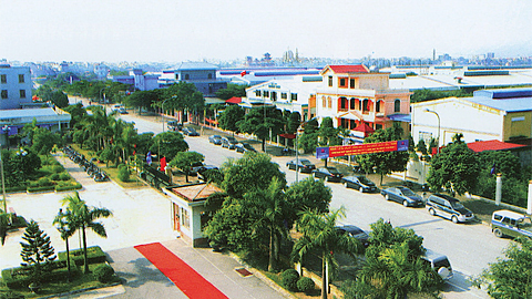 Khu công nghiệp Hoá Xá tỉnh Nam Định được khởi công xây dựng năm 2002.