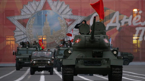 Duyệt binh tại lễ kỷ niệm 72 năm chiến thắng phát xít tại Quảng trường Đỏ, Mát-xcơ-va (Nga). Anhr: Internet
