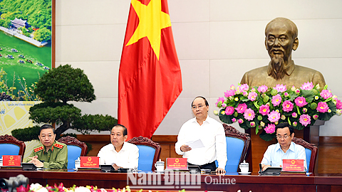 Thủ tướng Nguyễn Xuân Phúc chủ trì hội nghị. Ảnh: Quang Hiếu
