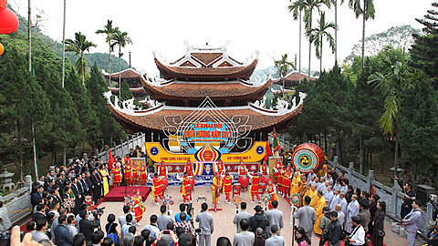 Lễ hội chùa Hương 2017 thu được hơn 174 tỉ đồng.