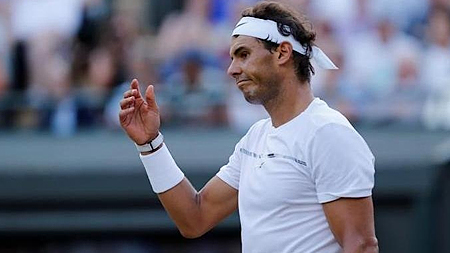 Đây là năm thứ năm liên tiếp Rafael Nadal dừng bước trước ngưỡng cửa tứ kết Wimbledon. Ảnh: Reuters