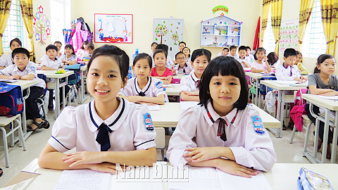 Học sinh Trường Tiểu học Mỹ Xá (TP Nam Định) trong một giờ học.