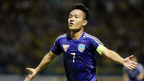 Đội trưởng Thanh Trung là ngôi sao sáng của Quảng Nam trong trận đấu này.