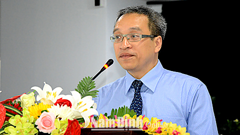 Đồng chí Phan Tâm, Thứ trưởng Bộ Thông tin và Truyền thông phát biểu khai  mạc hội nghị. Ảnh: Văn Đại