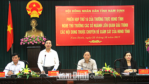 Đồng chí Trần Văn Chung, Phó Bí thư Thường trực Tỉnh ủy, Chủ tịch HĐND tỉnh phát biểu tại hội nghị.