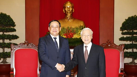 Tổng Bí thư Nguyễn Phú Trọng tiếp Phó Thủ tướng Lào Sonexay Siphandone đang thăm và làm việc tại Việt Nam. Ảnh: Trí Dũng/TTXVN