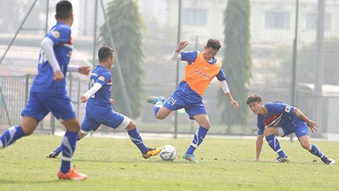 Cầu thủ U.23 Việt Nam tích cực tập luyện. 