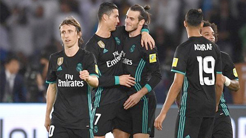 Hai ngôi sao Ronaldo và Bale lập công giúp Real Madrid có chiến thắng 2-1 trước Al-Jazira