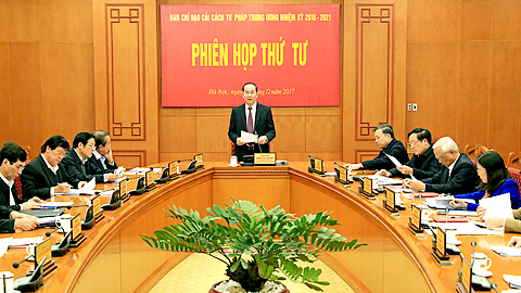 Chủ tịch nước Trần Đại Quang, Trưởng Ban Chỉ đạo Cải cách Tư pháp Trung ương chủ trì phiên họp.