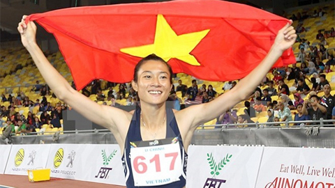 Vận động viên Lê Tú Chinh đoạt Huy chương vàng chạy 200 m nữ tại SEA Games 29. 