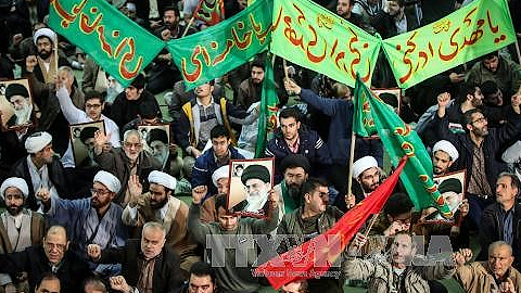 Tuần hành ủng hộ Chính phủ tại thủ đô Tehran ngày 30/12. Ảnh: AFP/TTXVN