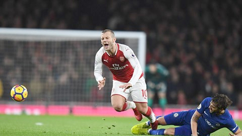 Trận derby thành London giữa Arsenal và Chelsea diễn ra quyết liệt. 