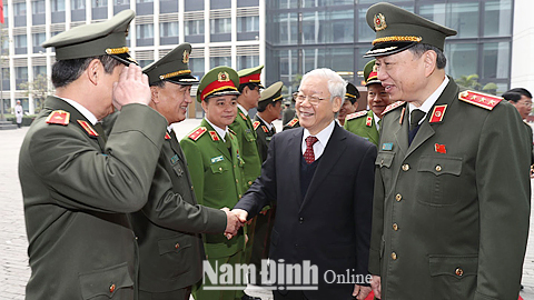 Tổng Bí thư Nguyễn Phú Trọng với các đại biểu. Ảnh: Trí Dũng - TTXVN