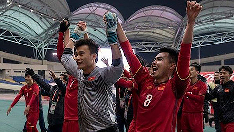 Giây phút khó quên của các chàng trai Việt Nam sau chiến thắng nghẹt thở trước U23 Iraq.