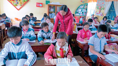 Học sinh Trường Tiểu học Yên Tiến (Ý Yên) được học tập trong ngôi trường khang trang.