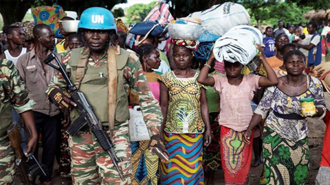 Binh sĩ gìn giữ hòa bình của Liên hợp quốc làm nhiệm vụ tại Cộng hòa Trung Phi. Ảnh: Reuters