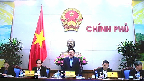 Phó Thủ tướng Chính phủ Vương Đình Huệ phát biểu tại hội nghị.