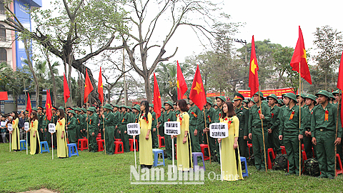 Thanh niên Thành phố Nam Định lên đường nhập ngũ năm 2018.