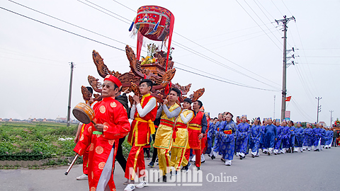Lễ hội làng Vân Chàng, Thị trấn Nam Giang (Nam Trực).