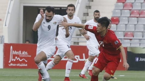 Đội tuyển Việt Nam trải qua hiệp 2 đầy khó khăn trên sân của Jordan.