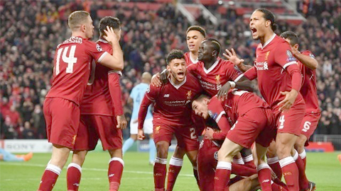 Các cầu thủ Liverpool xuất sắc đánh bại Man City 3-0.