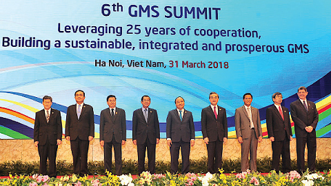 Thủ tướng Nguyễn Xuân Phúc và các Trưởng đoàn chụp ảnh chung. Ảnh: TTXVN